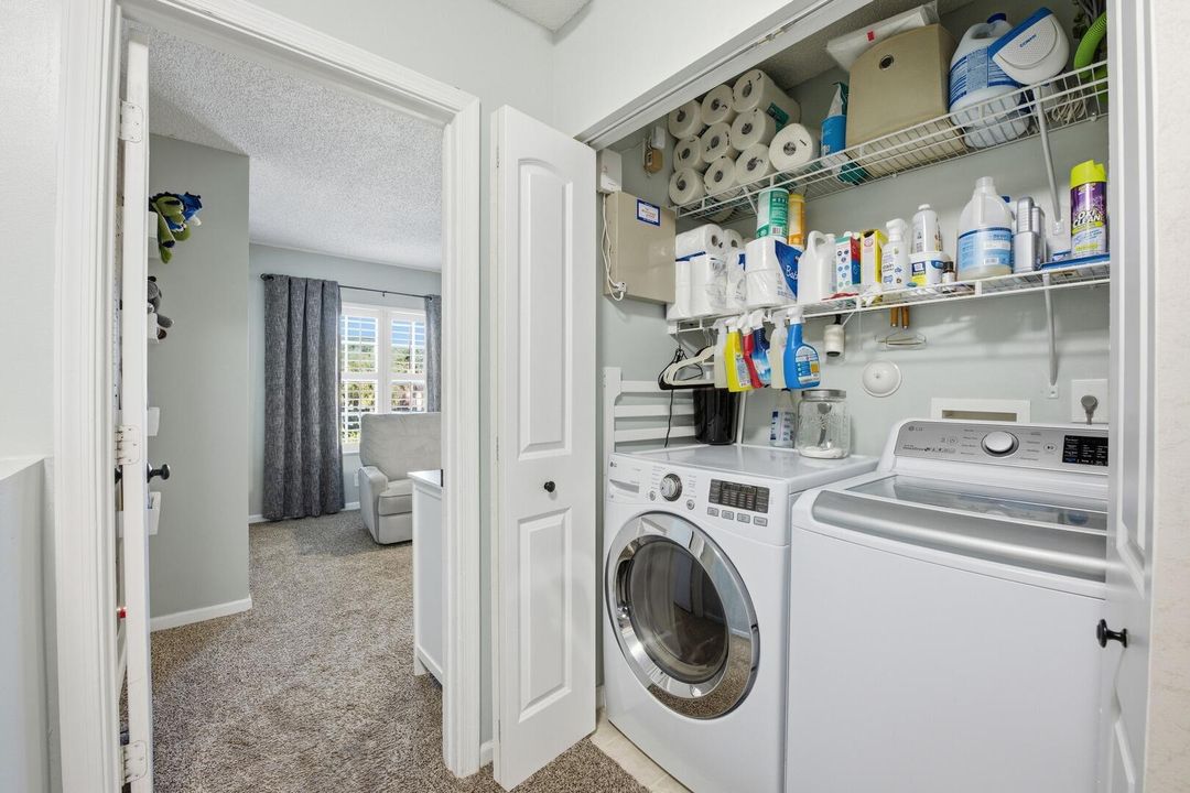 待售: $339,900 (2 贝兹, 2 浴室, 1308 平方英尺)