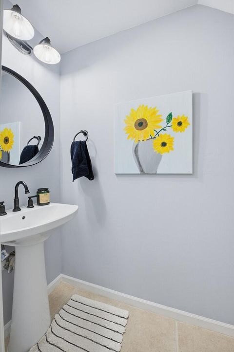 待售: $339,900 (2 贝兹, 2 浴室, 1308 平方英尺)