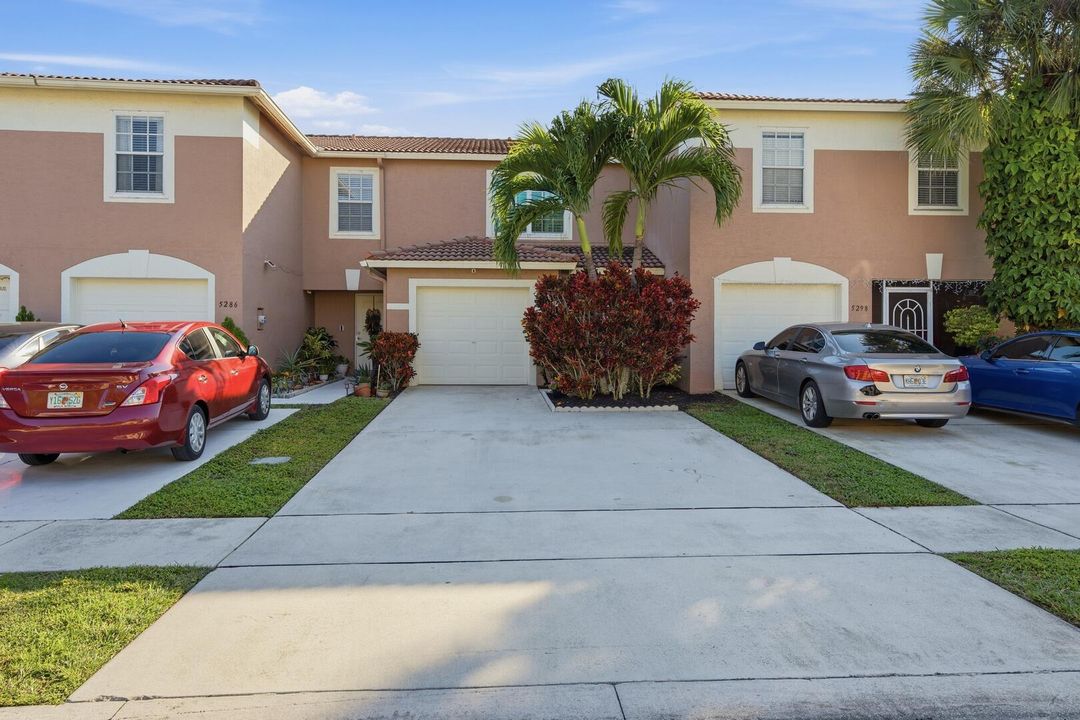 待售: $339,900 (2 贝兹, 2 浴室, 1308 平方英尺)