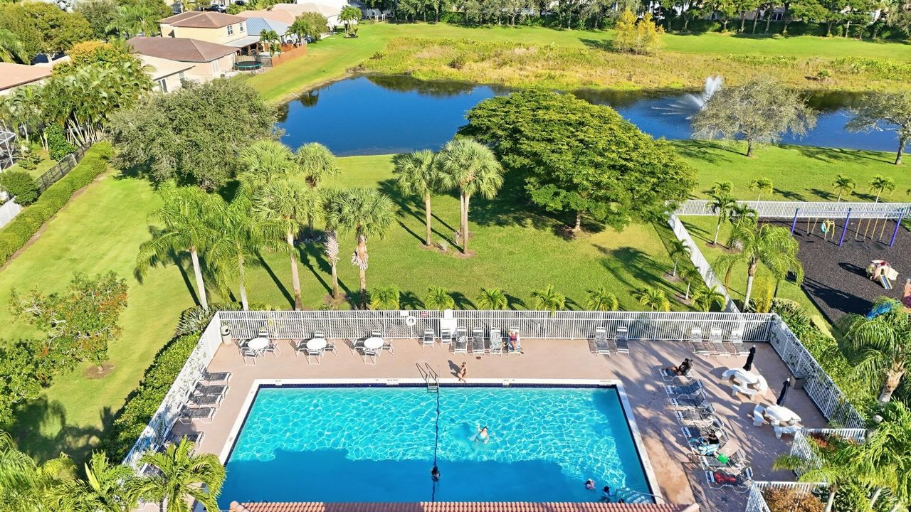 待售: $339,900 (2 贝兹, 2 浴室, 1308 平方英尺)