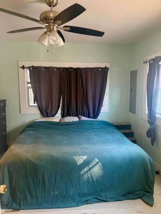 En Venta: $300,900 (3 camas, 2 baños, 1065 Pies cuadrados)