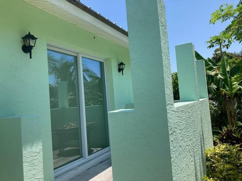 En Venta: $300,900 (3 camas, 2 baños, 1065 Pies cuadrados)