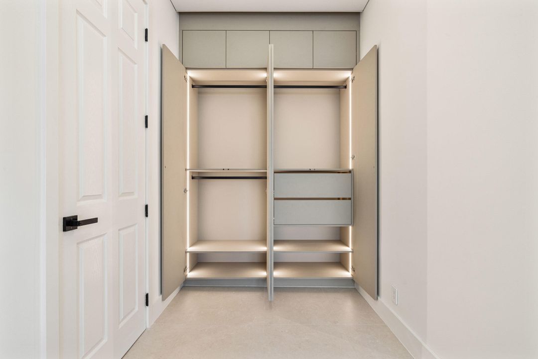 待售: $2,495,000 (4 贝兹, 3 浴室, 2671 平方英尺)