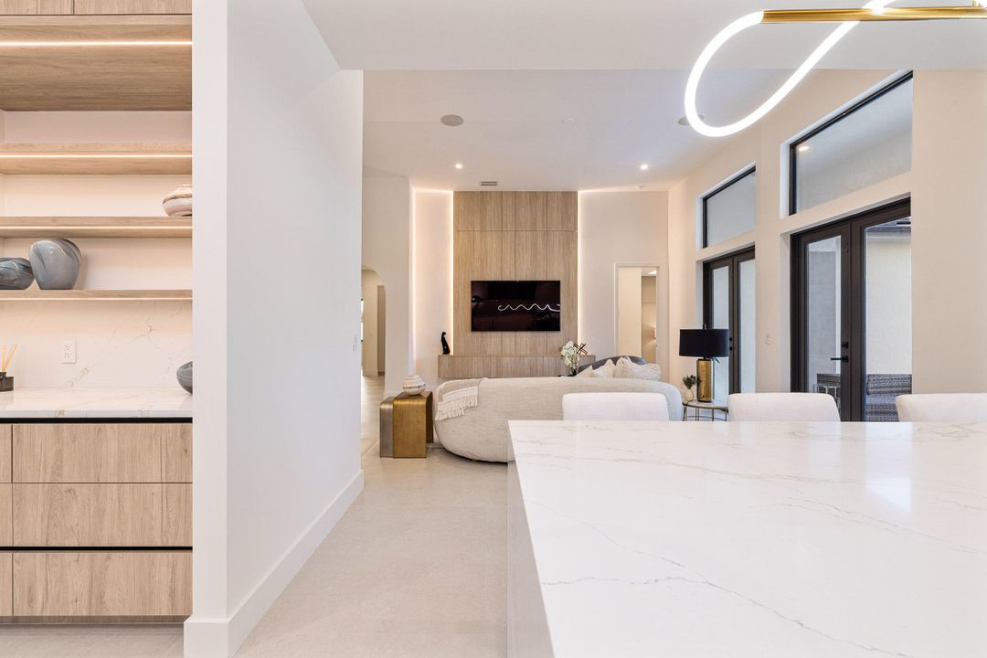 待售: $2,495,000 (4 贝兹, 3 浴室, 2671 平方英尺)