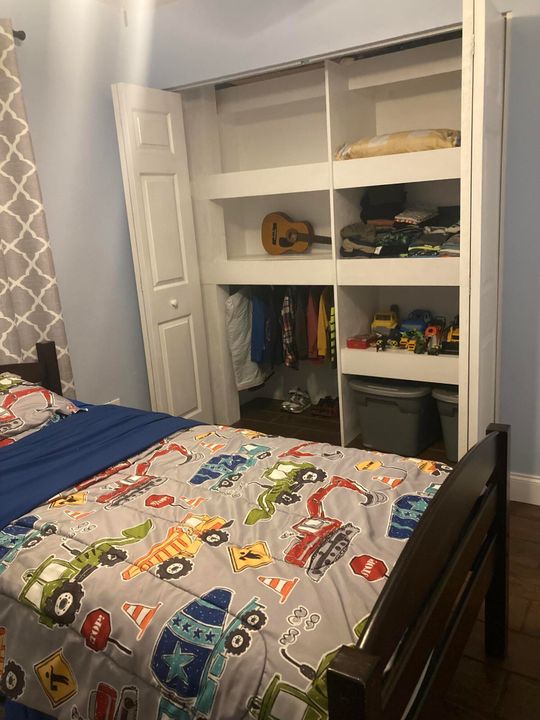 En Venta: $300,900 (3 camas, 2 baños, 1065 Pies cuadrados)