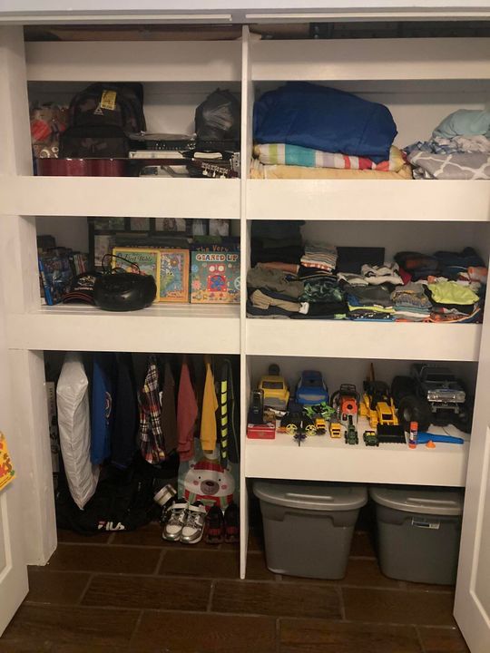 En Venta: $300,900 (3 camas, 2 baños, 1065 Pies cuadrados)