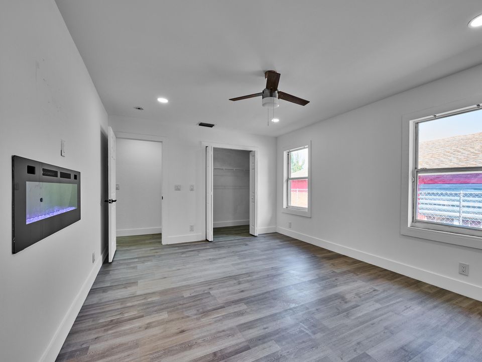 待售: $425,000 (3 贝兹, 2 浴室, 1667 平方英尺)