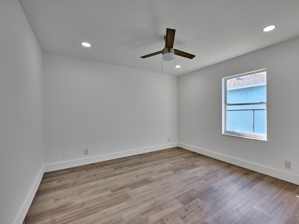 待售: $425,000 (3 贝兹, 2 浴室, 1667 平方英尺)