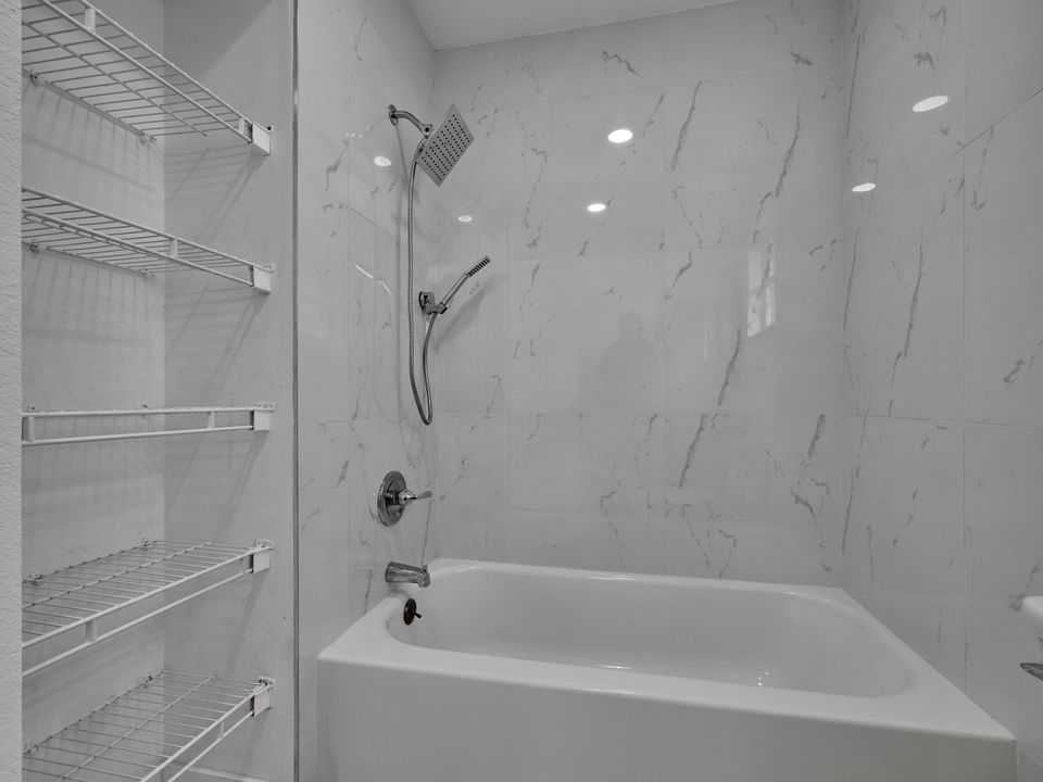 待售: $425,000 (3 贝兹, 2 浴室, 1667 平方英尺)