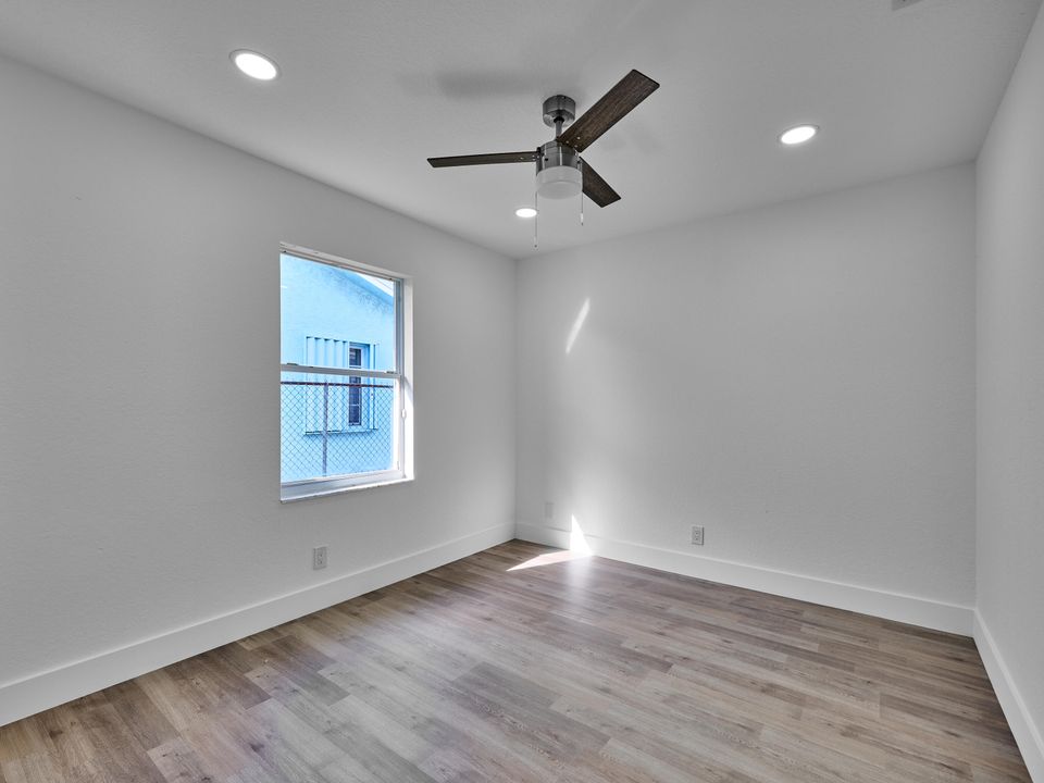 待售: $425,000 (3 贝兹, 2 浴室, 1667 平方英尺)