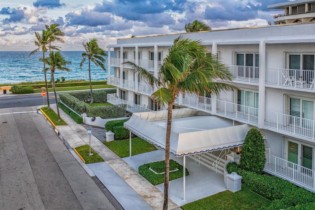 For Sale: $4,900,000 (3 beds, 4 baths, 2175 Square Feet)