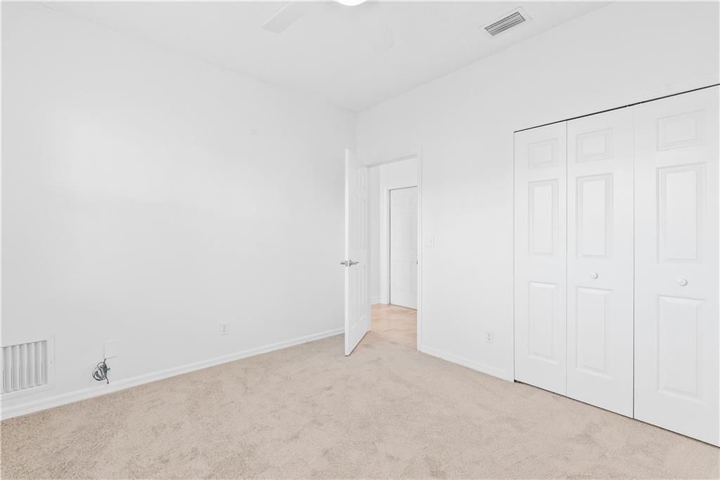 En Venta: $949,000 (4 camas, 3 baños, 2496 Pies cuadrados)