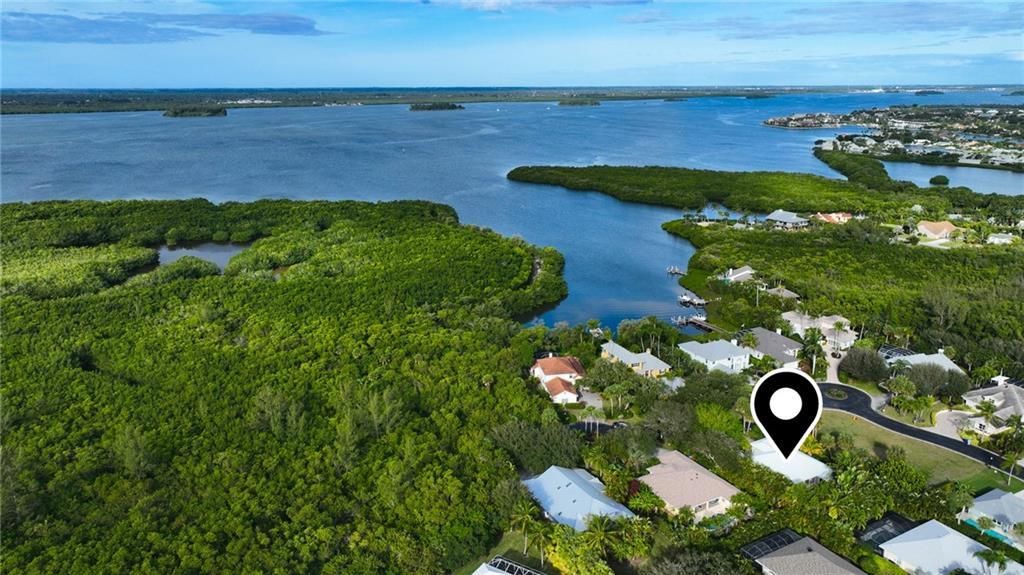 En Venta: $949,000 (4 camas, 3 baños, 2496 Pies cuadrados)