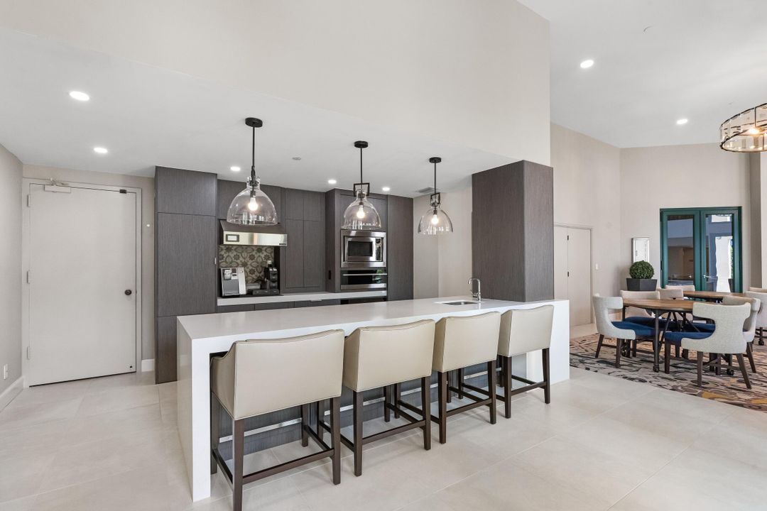 En Venta: $1,275,000 (2 camas, 2 baños, 1706 Pies cuadrados)