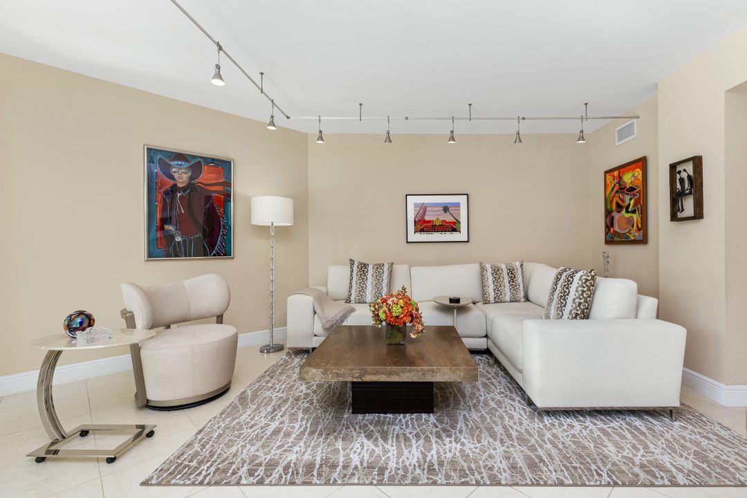 En Venta: $1,275,000 (2 camas, 2 baños, 1706 Pies cuadrados)