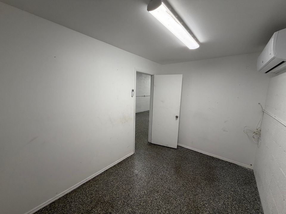 For Sale: $27 (0 beds, 0 baths, 10000 Square Feet)