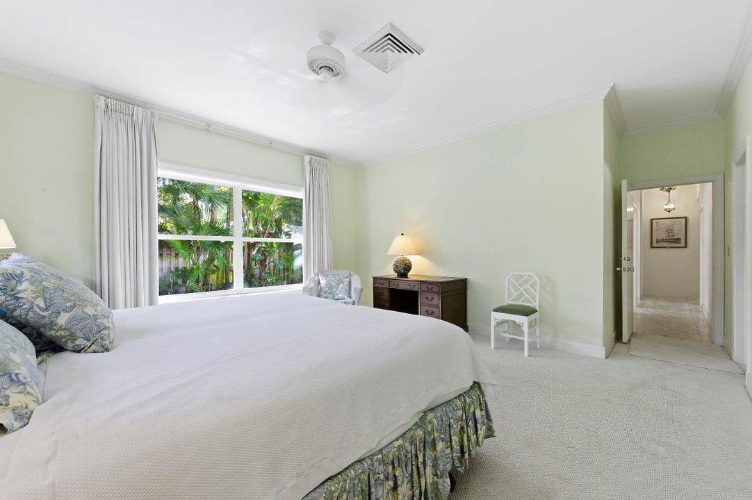 For Sale: $9,295,000 (4 beds, 3 baths, 2688 Square Feet)