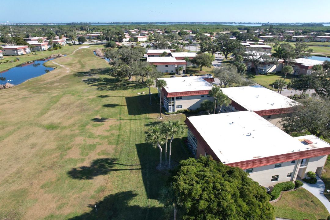 待售: $110,000 (1 贝兹, 1 浴室, 750 平方英尺)