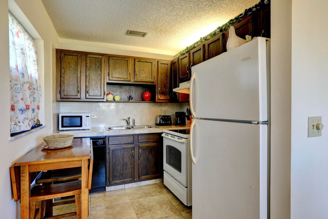 待售: $110,000 (1 贝兹, 1 浴室, 750 平方英尺)