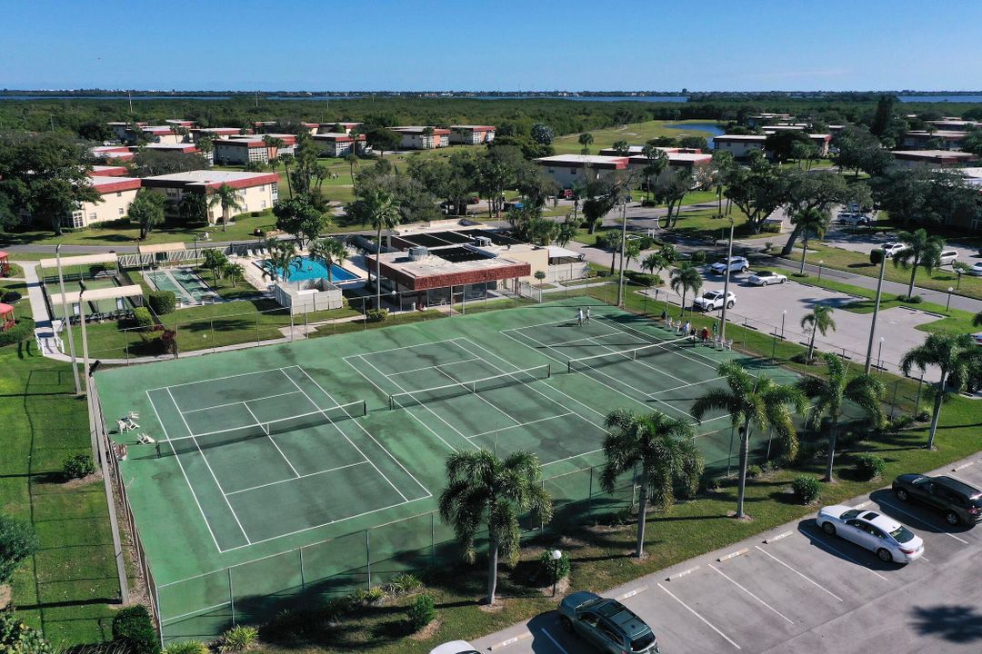 待售: $110,000 (1 贝兹, 1 浴室, 750 平方英尺)