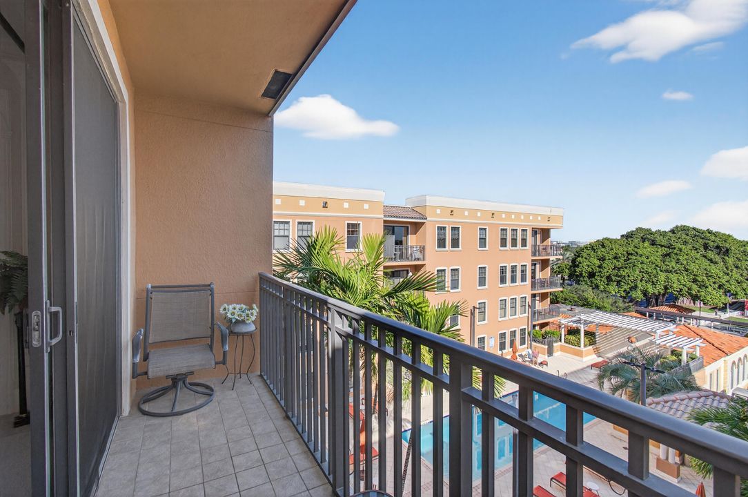 На продажу: $450,000 (3 спален, 2 ванн, 1338 Квадратных фут)