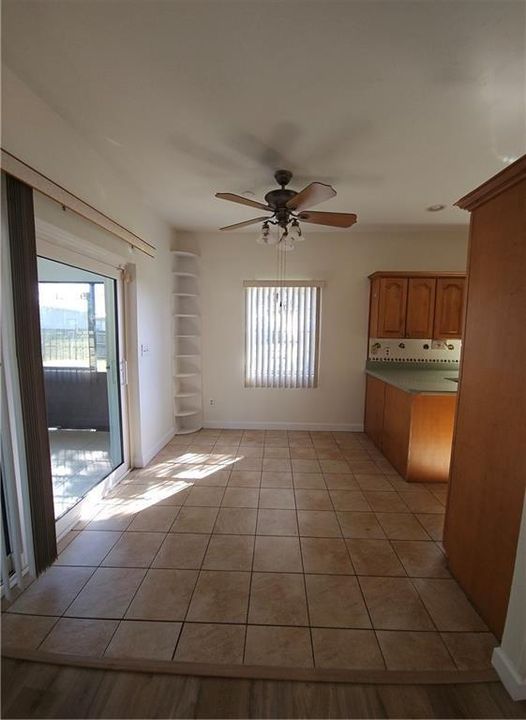 В аренду: $1,800 (2 спален, 1 ванн, 936 Квадратных фут)