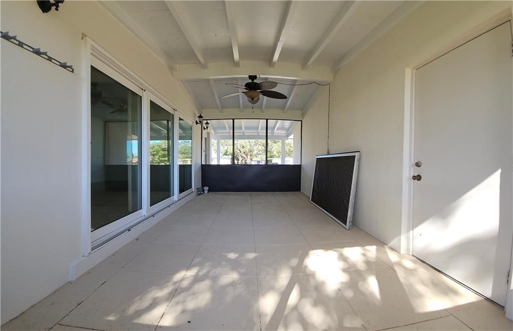 В аренду: $1,800 (2 спален, 1 ванн, 936 Квадратных фут)