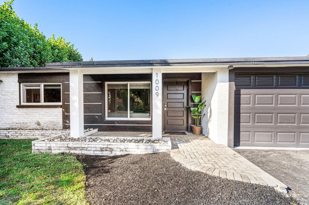 En Venta: $449,000 (2 camas, 2 baños, 1309 Pies cuadrados)