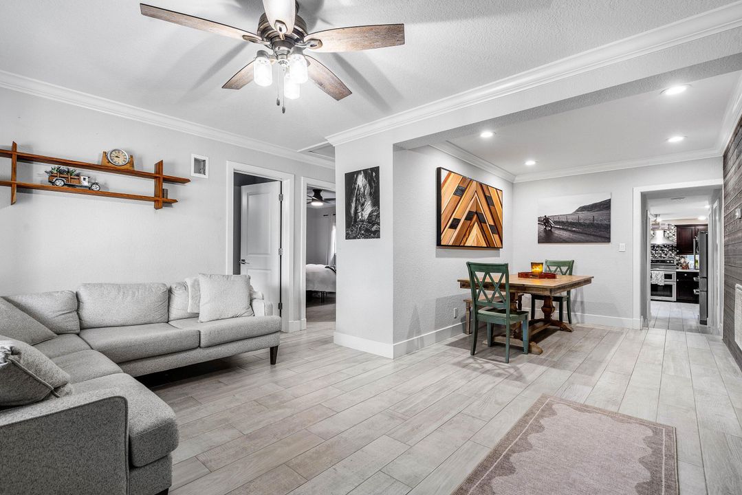 En Venta: $449,000 (2 camas, 2 baños, 1309 Pies cuadrados)