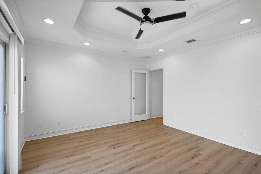 For Rent: $5,200 (3 beds, 3 baths, 3037 Square Feet)