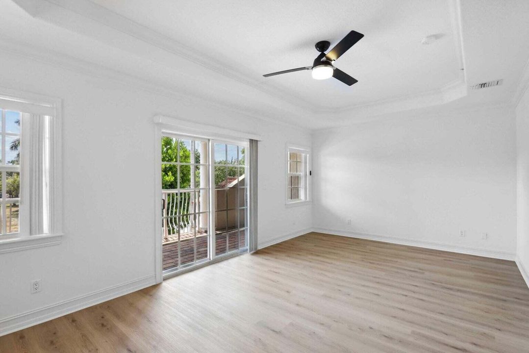 For Rent: $5,200 (3 beds, 3 baths, 3037 Square Feet)