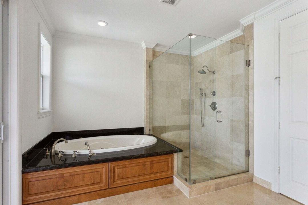 For Rent: $5,200 (3 beds, 3 baths, 3037 Square Feet)