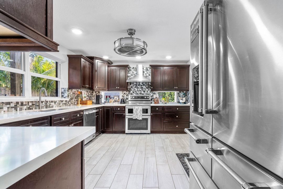 En Venta: $449,000 (2 camas, 2 baños, 1309 Pies cuadrados)