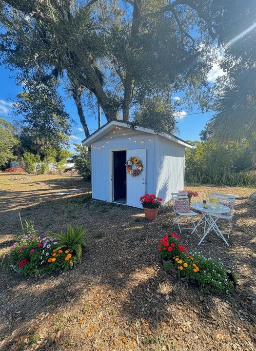 For Rent: $1,995 (3 beds, 2 baths, 1698 Square Feet)