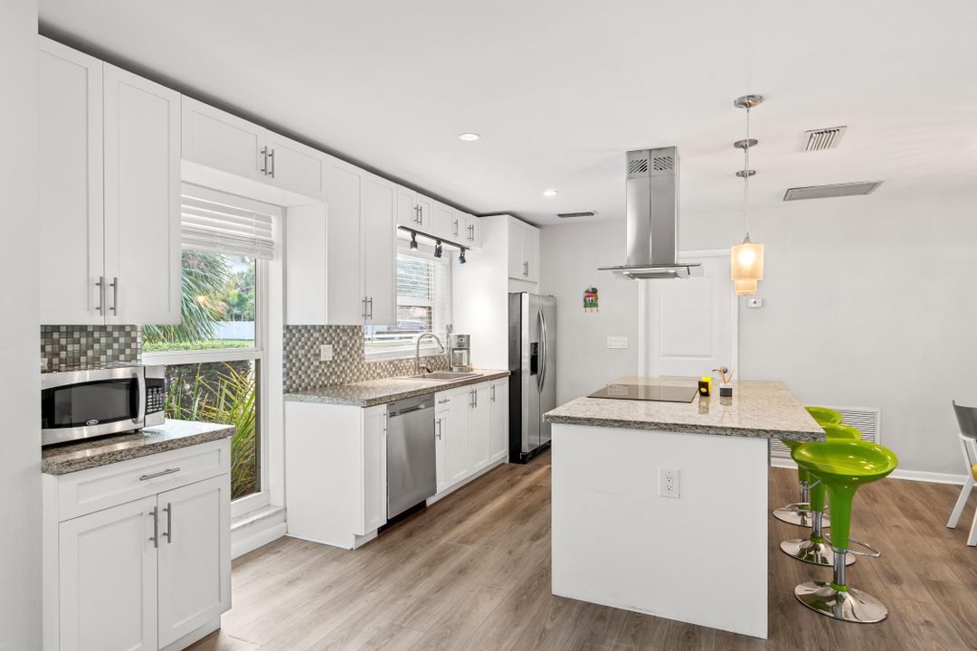 For Sale: $669,000 (3 beds, 2 baths, 1646 Square Feet)