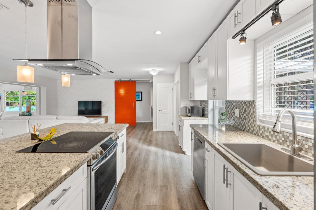 For Sale: $669,000 (3 beds, 2 baths, 1646 Square Feet)