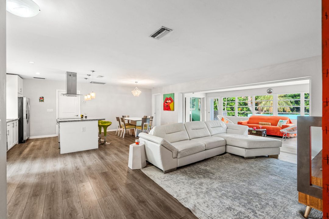 For Sale: $669,000 (3 beds, 2 baths, 1646 Square Feet)