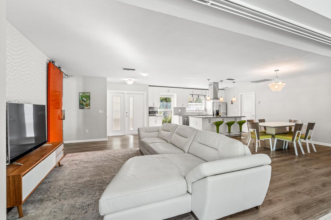 For Sale: $669,000 (3 beds, 2 baths, 1646 Square Feet)