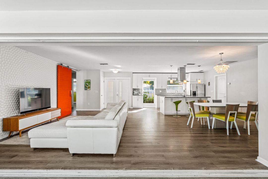 For Sale: $669,000 (3 beds, 2 baths, 1646 Square Feet)