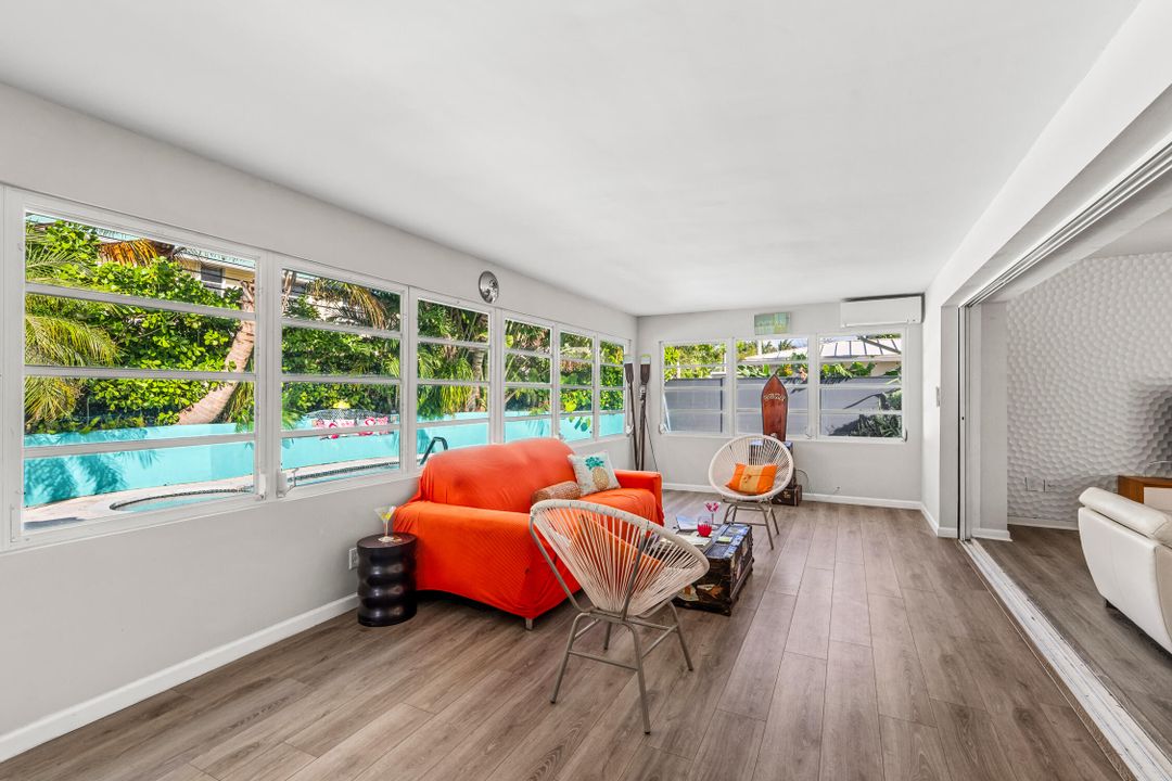 For Sale: $669,000 (3 beds, 2 baths, 1646 Square Feet)