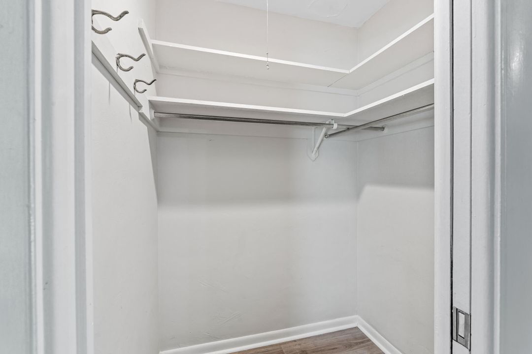 For Sale: $669,000 (3 beds, 2 baths, 1646 Square Feet)