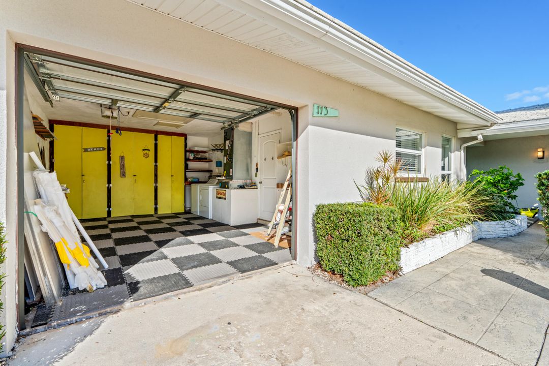 For Sale: $669,000 (3 beds, 2 baths, 1646 Square Feet)