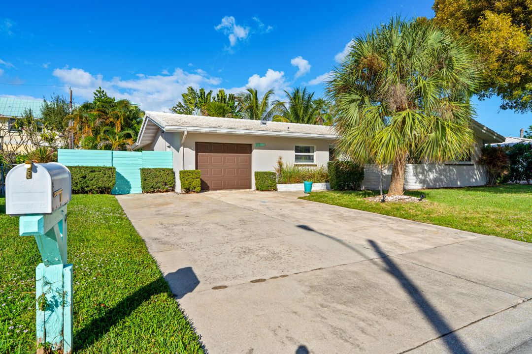 For Sale: $669,000 (3 beds, 2 baths, 1646 Square Feet)