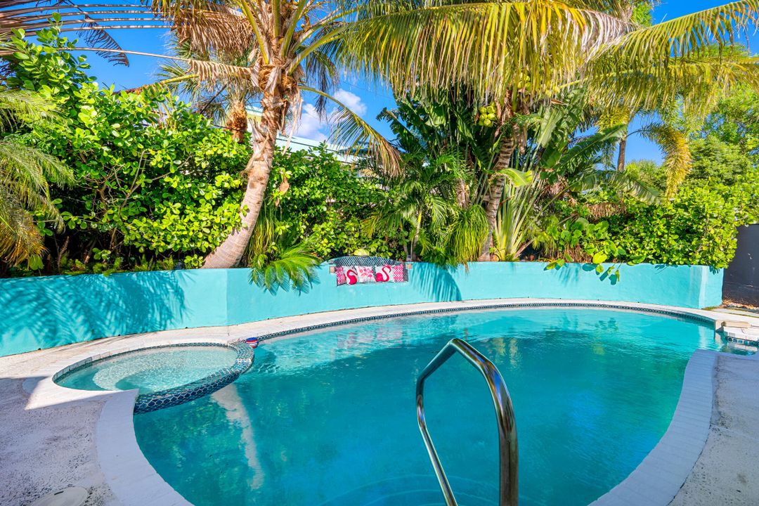 For Sale: $669,000 (3 beds, 2 baths, 1646 Square Feet)