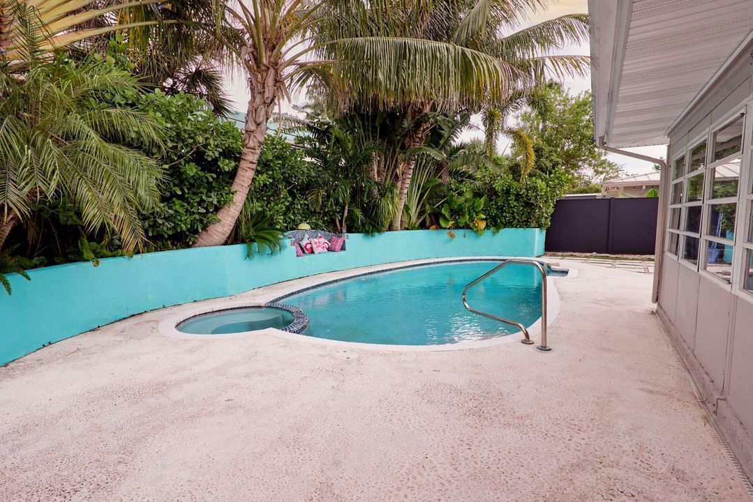 For Sale: $669,000 (3 beds, 2 baths, 1646 Square Feet)