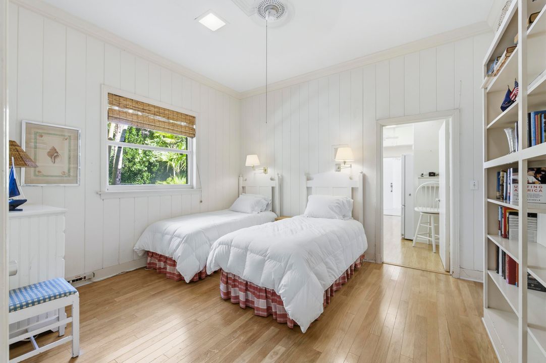 For Sale: $9,295,000 (4 beds, 3 baths, 2688 Square Feet)