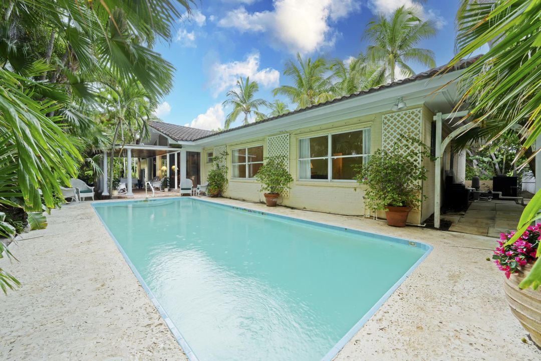 For Sale: $9,295,000 (4 beds, 3 baths, 2688 Square Feet)