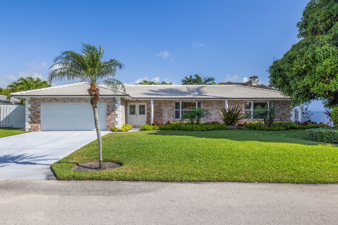 For Rent: $14,000 (3 beds, 2 baths, 2020 Square Feet)