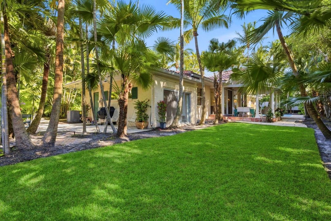 For Sale: $9,295,000 (4 beds, 3 baths, 2688 Square Feet)