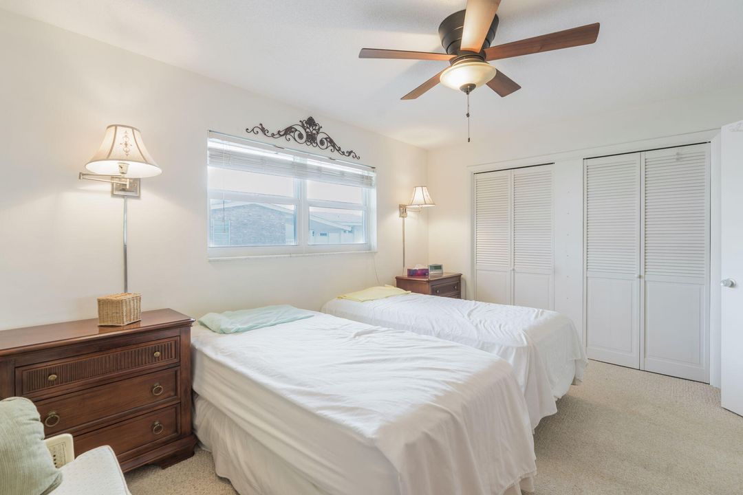 For Sale: $165,000 (1 beds, 1 baths, 610 Square Feet)